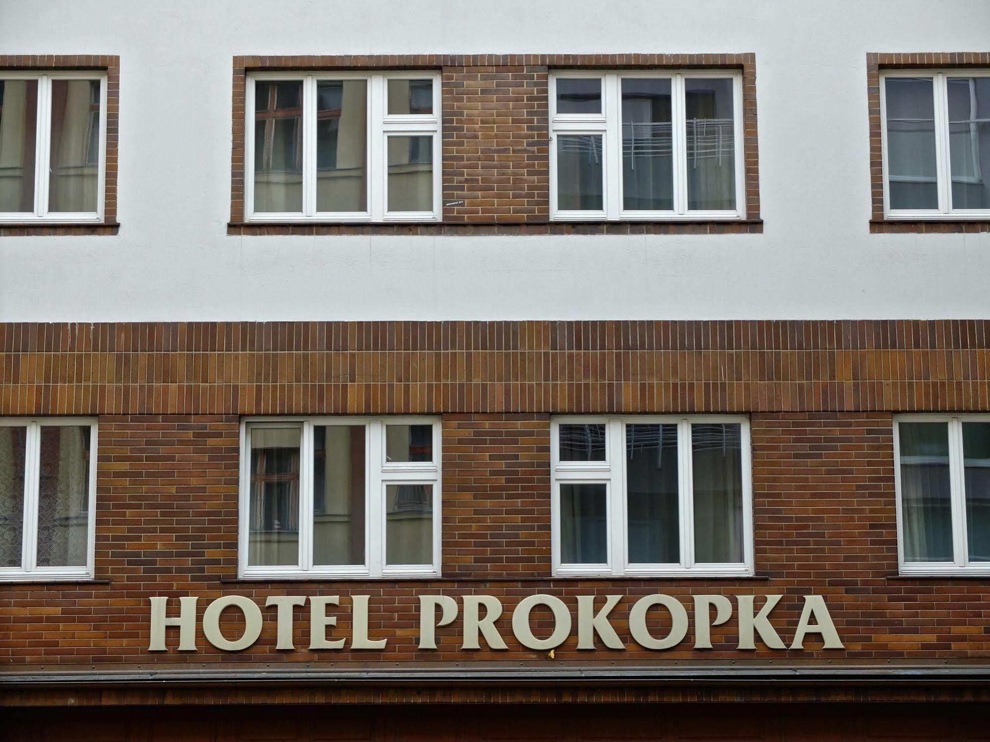 Hotel Prokopka Prag Exterior foto